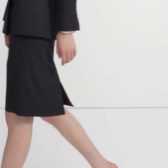 Theory Pencil Skirt - Picture 4 of 6